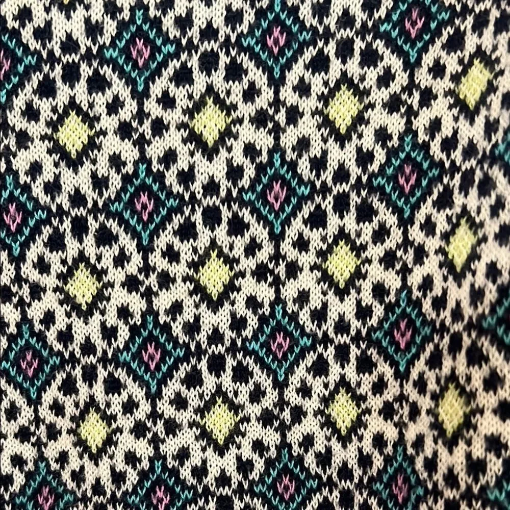 Garnet Hill Navy and White Patterned Sweater